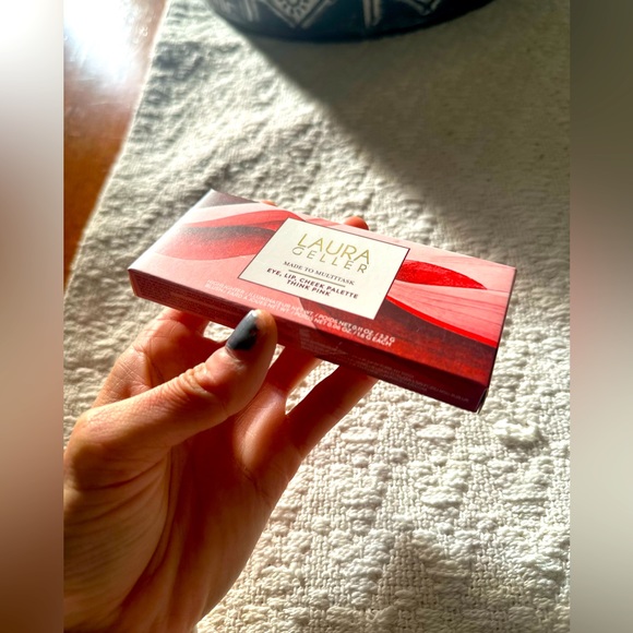 Laura Geller Made To Multitask Eye, Lip, Cheek Palette - Picture 1 of 5